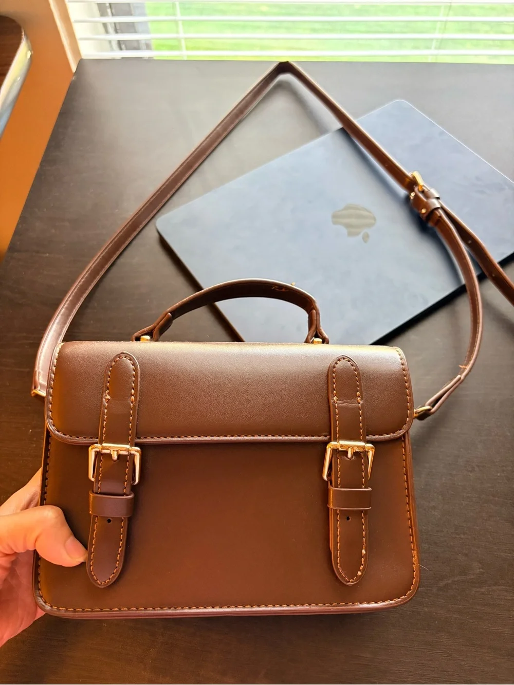 Classic Brown Leather Crossbody Satchel - Unbranded